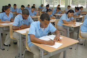 Los profesores afirman que aún no hay condiciones para retornar a las aulas