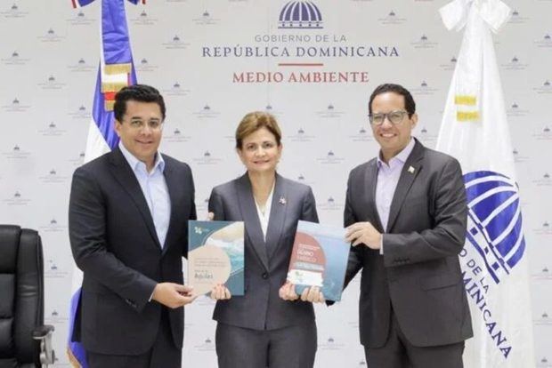 David Collado, Raquel Peña y Sigmund Freund.