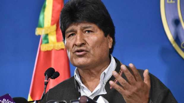 La salida de Evo Morales sume en el caos a Bolivia.