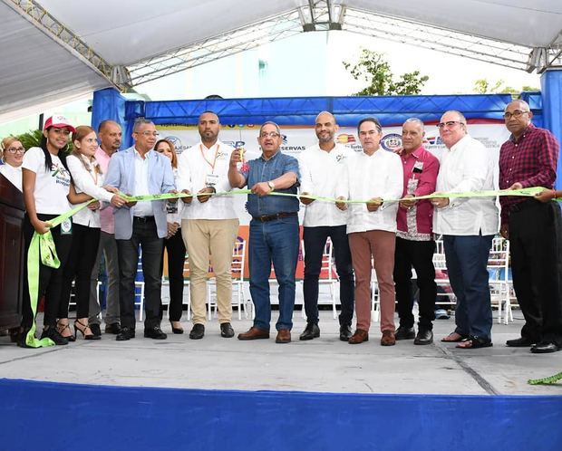 Oficina de Gestión Senatorial y la Asociación de Jóvenes Empresarios inauguran Feria Expo Santiago Rodríguez 2019.
