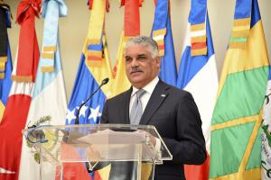 Miguel Vargas viaja a EE. UU. para participar en reuniones de la OEA y ONU