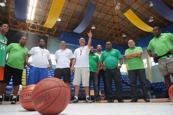 Titanes inician entrenamientos para su particiación en la Liga Nacional de Baloncesto