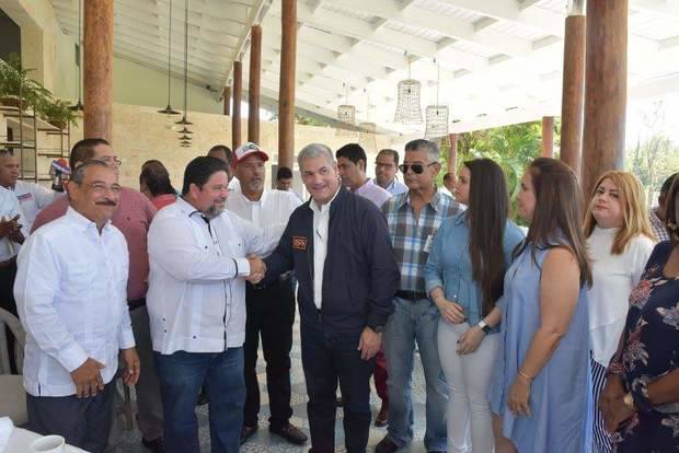 Dedican Feria Ganadera & Comercial El Cupey 2017 a ministro de Obras Públicas Gonzalo Castillo