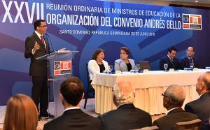 Navarro preside encuentro de ministros de educación de la organización Andrés Bello