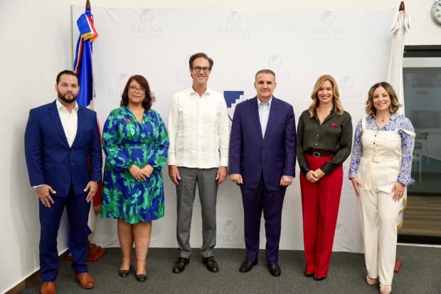 ADOCEM y BARNA firman acuerdo para impulsar desarrollo en el sector cemento