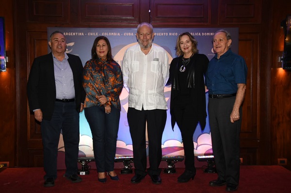 Reynaldo Disla, Edilí Pichardo, Freddy Ginebra, Karina Noble y Haffe Serulle.