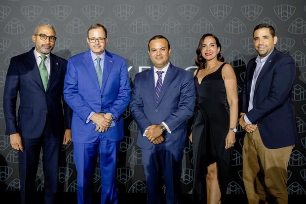 Rene Campora, Steven Puig, Osiris Berroa, Merabrahamir Cordero y Hanoc Reyes.