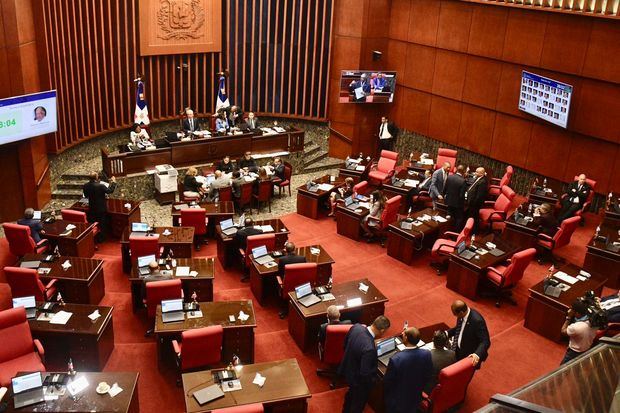 Sesión en el Senado.