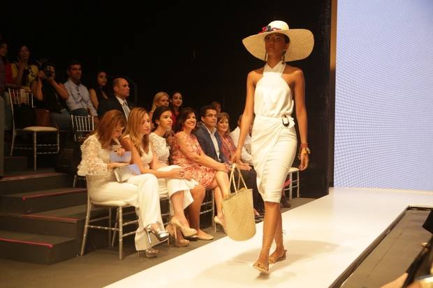 Línea Cayena presenta colección Fusion-Folk en apertura Dominicana Moda 2017 