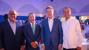 Fabricio Gómez Mazara, Luis Álvarez, José Péres y Fabián Suárez.
