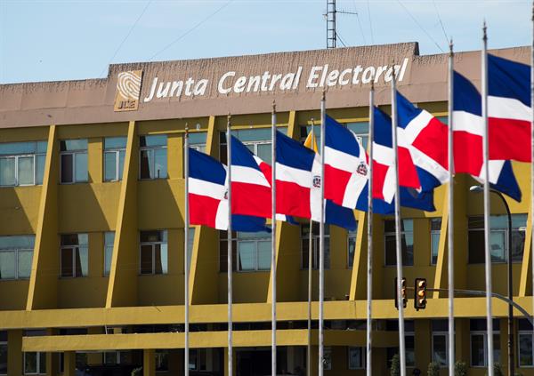 Fachada Junta Central Electoral.