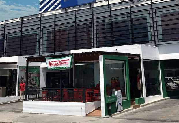 Fachada de la nueva tienda de  Krispy Kreme.