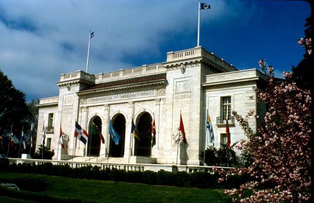 Fachada edificio principal OEA.