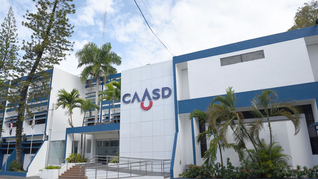 CAASD lleva servicio de agua potable por primera vez al sector Nuevo Renacer en SDE