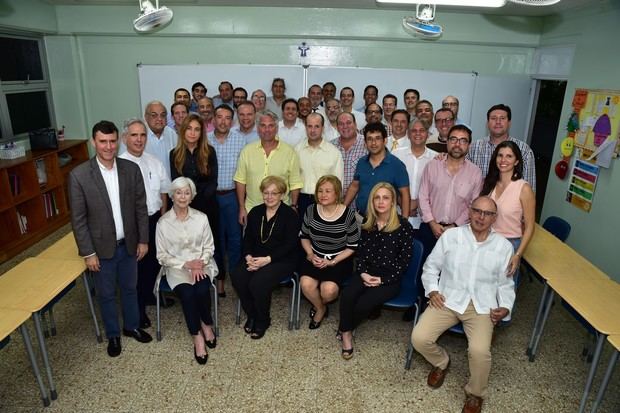 Familiares y egresados del Colegio Loyola