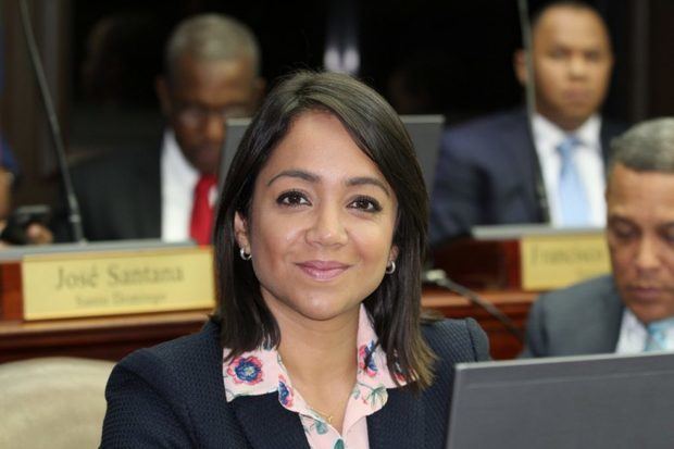 Senadora del Distrito Nacional, Faride Raful.