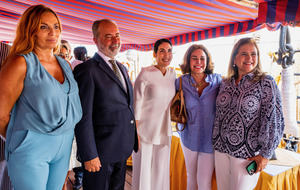 Federica Montano, representando al ministro de defensa italiano_ Stefano Queirolo, Embajador de Italia en RD, Raquel Arbaje, Rosanna Rivera y Nancy Handal.