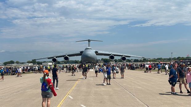 IDAC promueve a RD en feria de Oshkosh, Wisconsin.