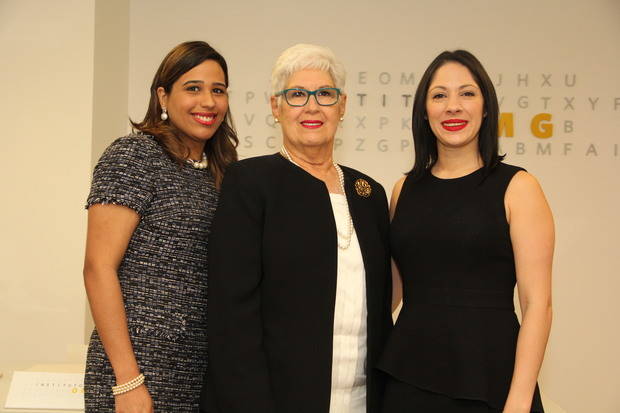 Annabelle Liz, Belkis Guerrero Villalona y Michelle Abreu.