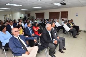 Realizan conferencia sobre arbitraje y poder judicial