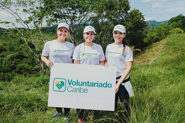 Melina Grullón, Isleyda Peña y Alice Peguero.