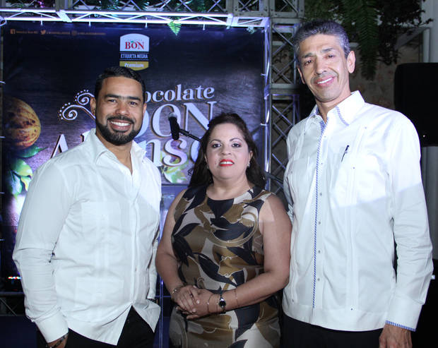  Roberto Caraballo, Carolina Pantaleón y Luis Fernando Enciso.