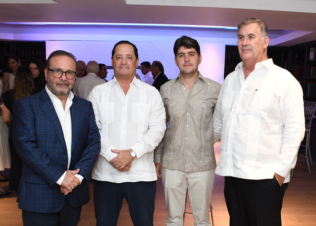 Pedro Rodríguez, Mariano Sanz, Jorge Strofer y Guillermo Strofer.