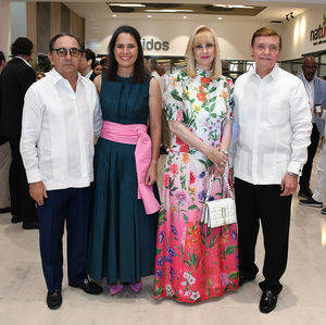 Mario García, Clara García, Mirna García de Godoy y Omar García Godoy.