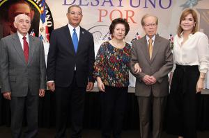 Duartianos reconocen a Fundación Corripio y Herrera Miniño en 
