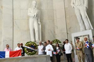 Juan Pablo Uribe, mientras habla en el acto de homenaje a Sánchez.