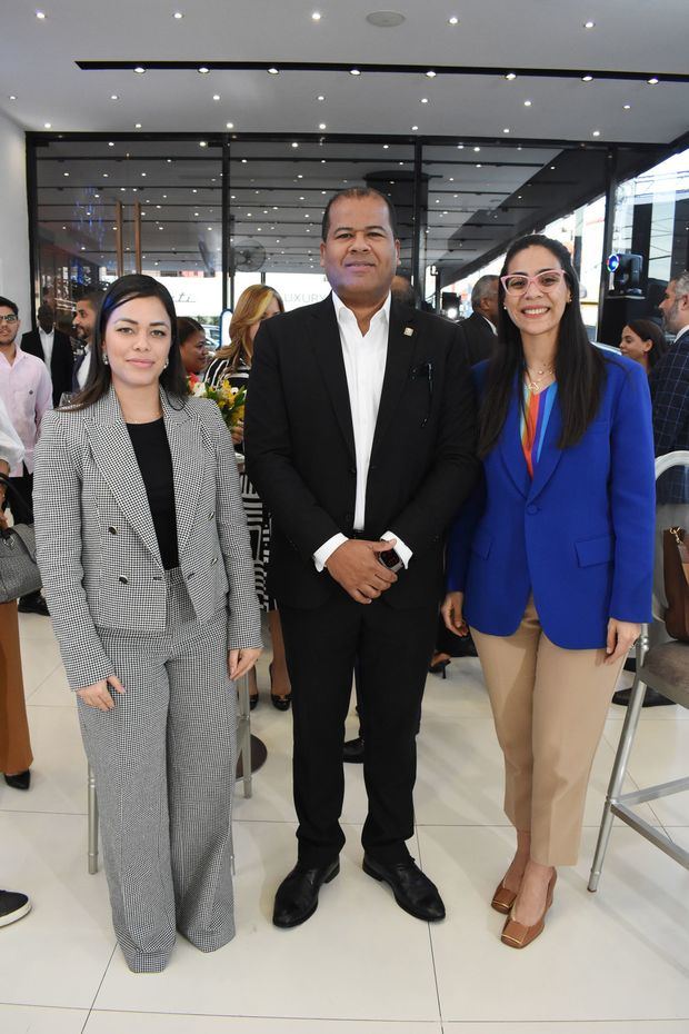 Maya Pimentel, Yuly Brito y Gabriela Tolentino.