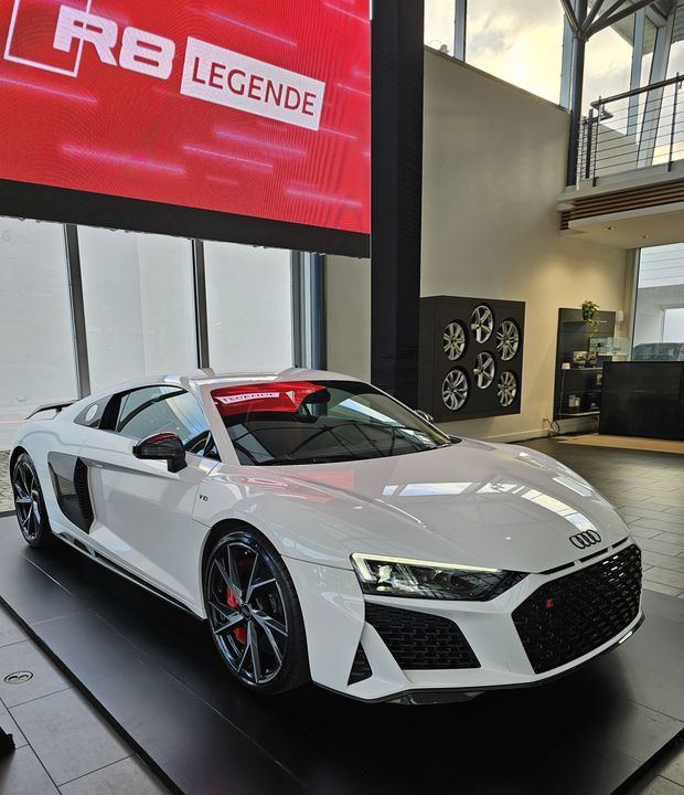 Vehículo Audi icónico R8 Legende.