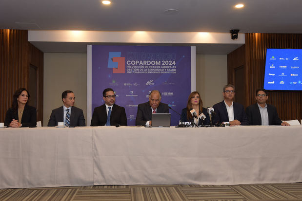 Directivos de la Copardom.