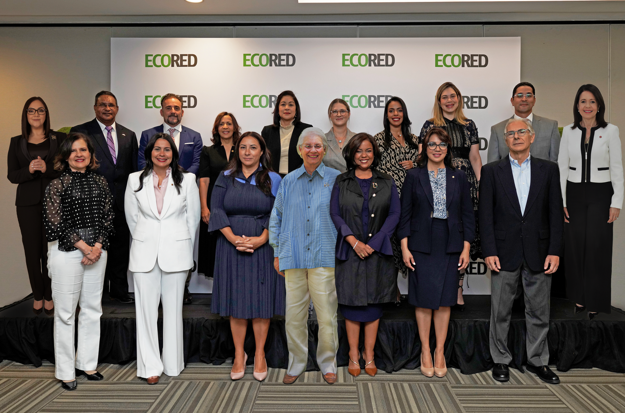 Integrantes del nuevo consejo directivo Ecored.