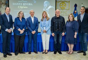 Orlando Prieto, María Filomena Barletta, Luis Concepción, Lissette Goico, Amaury Sánchez, Jacqueline Herrera y Guaroa Noboa.