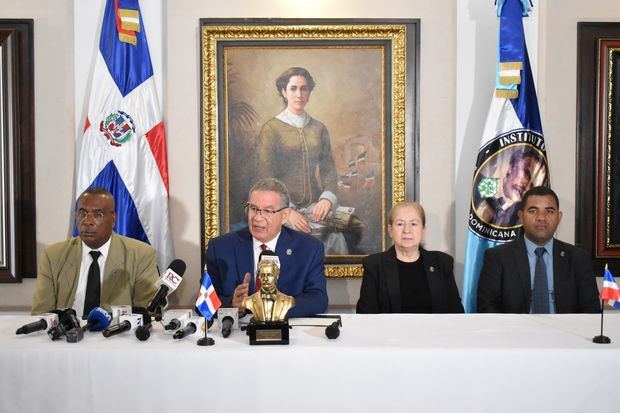 Víctor Zabala, Wilson Gómez, Rosanna Feliz y Santiago Trinidad.
