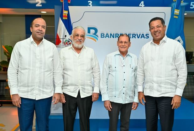 Samuel Pereyra, Jose Rafael Núñez, José Galán. eYsidro García