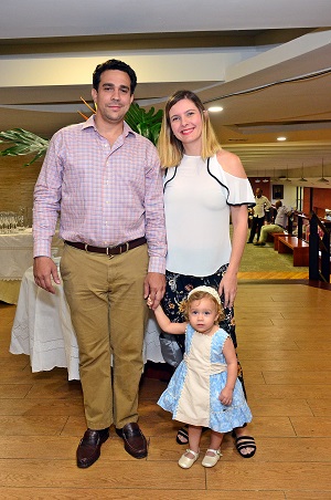 Ernesto Marranzini, Laura de Marranzini y María Paula Marranzini.