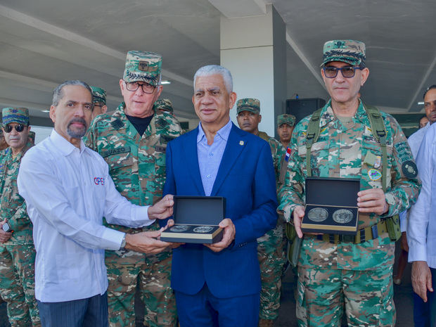 Juan Pablo Uribe, Sócrates Suazo Ruiz, Ricardo de los Santos y Carlos Luciano Díaz Morfa.