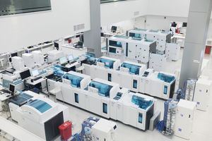 Equipos de alta tecnología de Referencia Laboratorio Clínico.