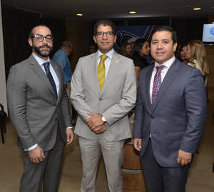 Alejandro Pimentel, Franklin Vásquez, y Mario Hernández. 