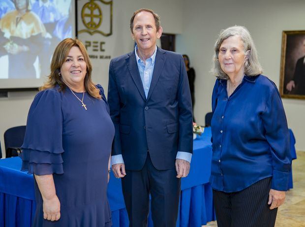 Jacqueline Herrera, Orlando Prieto y Filomena Barletta.