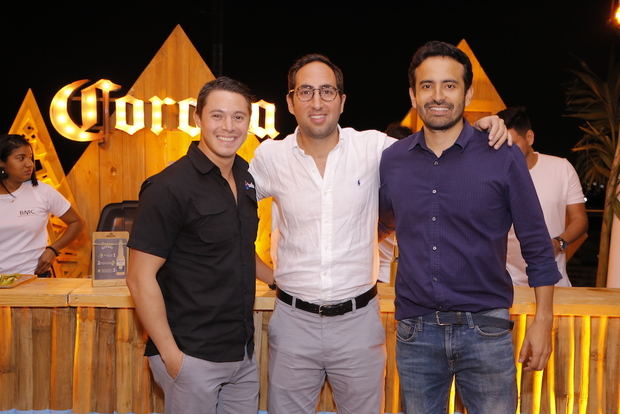 Sebastian Estrada, Samy Jazrawi y Diego De León.