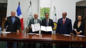 Academia de Ciencias y Academia Dominicana de Medicina firman acuerdo de colaboración