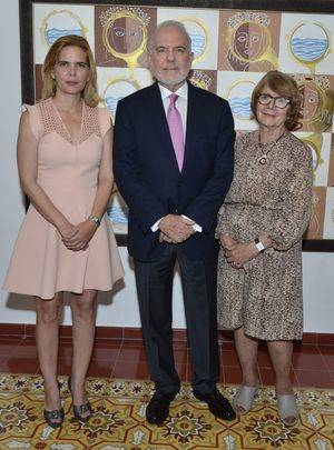  Mara Laura Hazoury de Mayol, George Manuel Hazoury y Mariannne de Tolentino. 