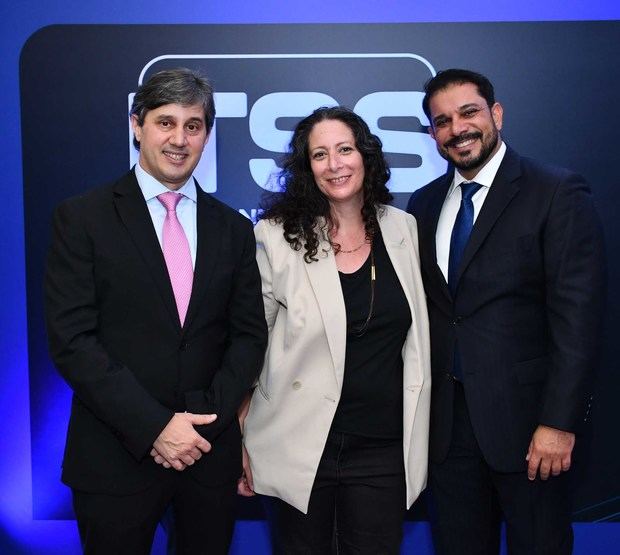 Raymond Marcelino, Anat Garty  y  José Enrique Valdez.