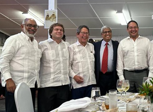 Persio Maldonado, Ricardo Koenig, Fernando González Nicolás, Kamal Somaroo y José Hazim.