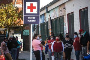 Argentina sufre su peor día de la pandemia con 4,250 casos y 82 muertes más