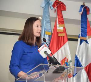 Embajadora de Canadá disertará sobre potencial de su nación para RD