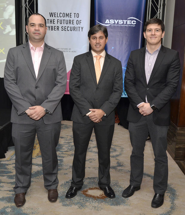 Manuel Mass, Raymond Marcelino y Augusto Morales. 